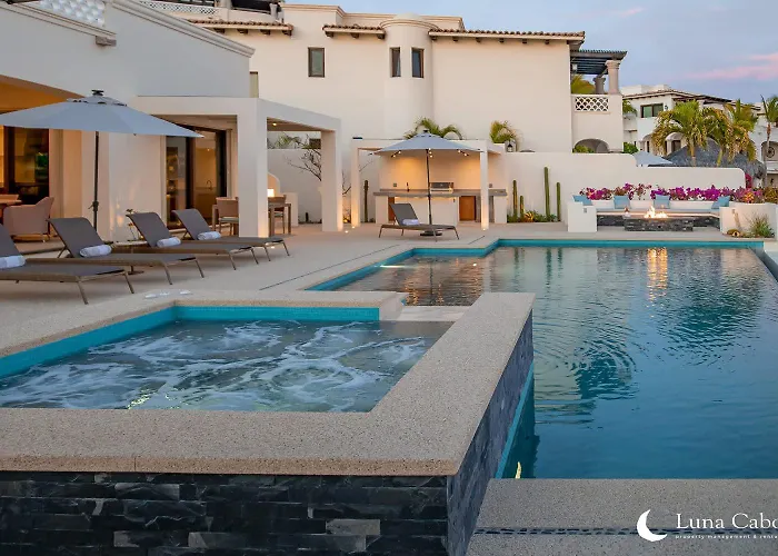 Gated Oceanview - Infinity Pool & Fire Pit Villa *